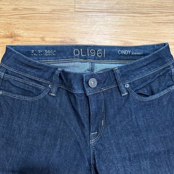 DL1961 Women's Cindy Slim Bootcut Denim Jeans Size 26 - Picture 2 of 13